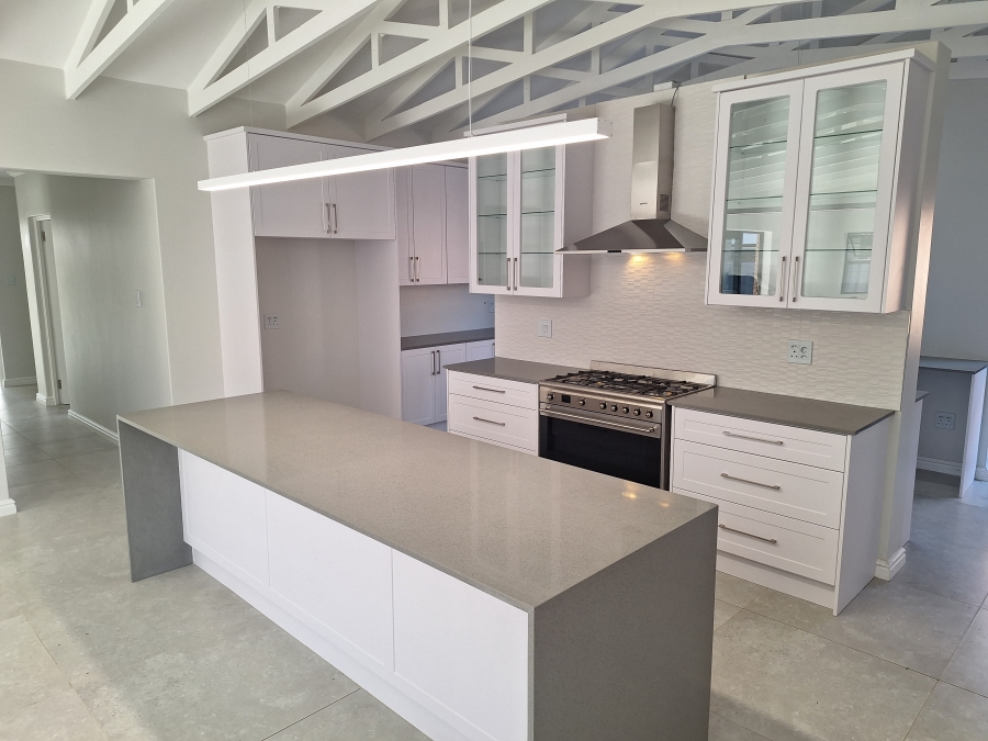 4 Bedroom Property for Sale in Noorsekloof Eastern Cape